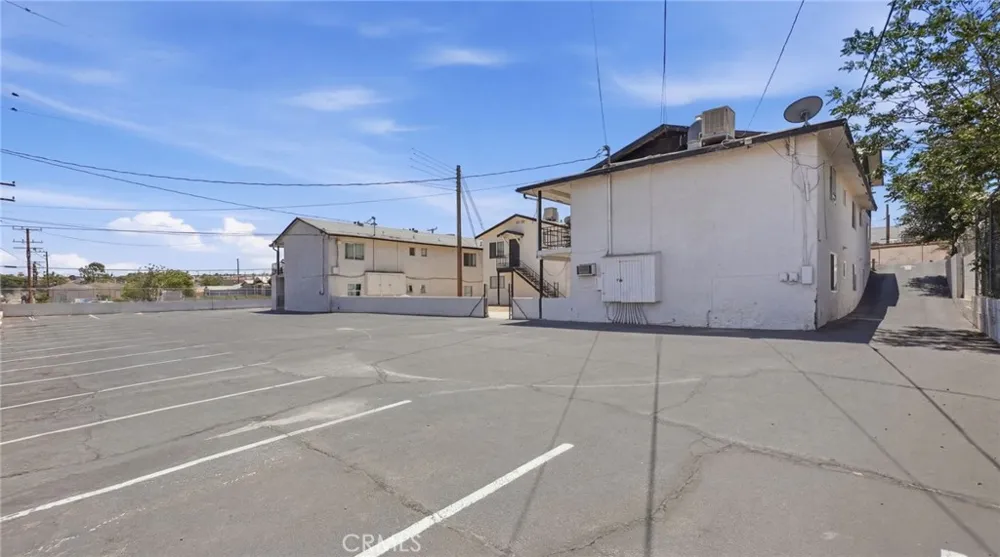 511 E Fredricks Barstow, CA 92311