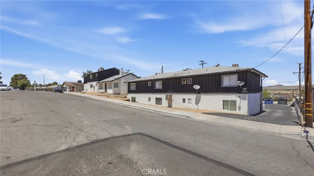511 E Fredricks Barstow, CA 92311