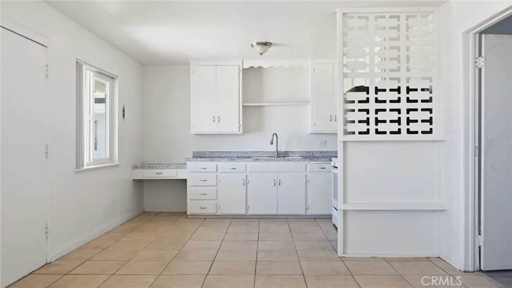 511 E Fredricks Barstow, CA 92311