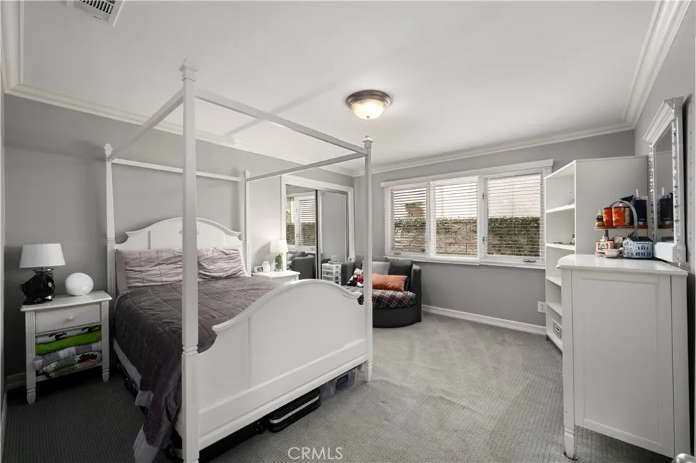22187 Westcliff Mission Viejo, CA 92692