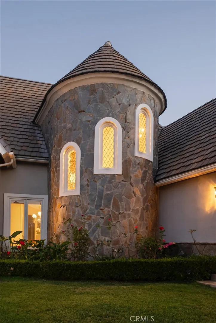22187 Westcliff Mission Viejo, CA 92692