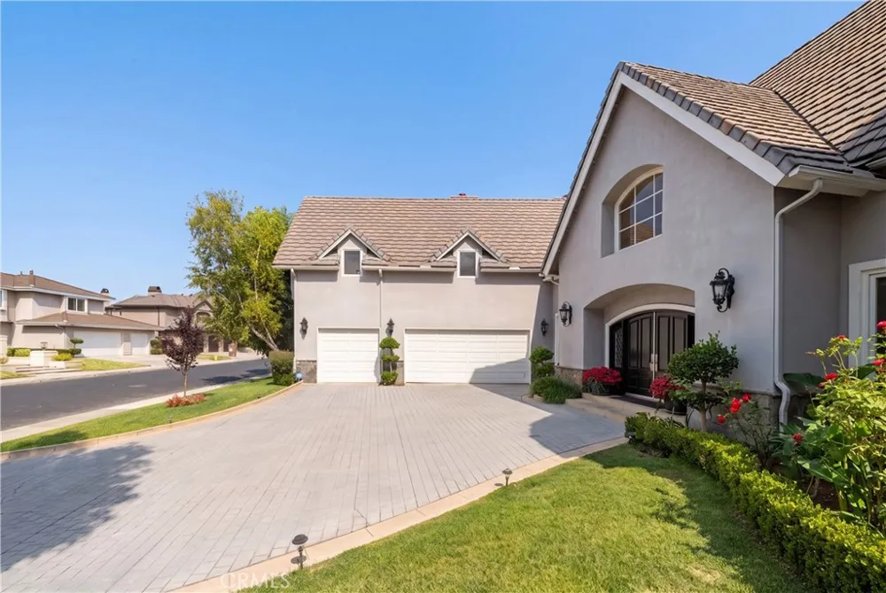 22187 Westcliff Mission Viejo, CA 92692