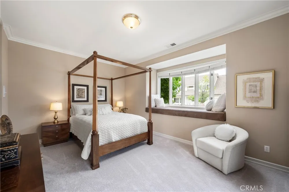 22187 Westcliff Mission Viejo, CA 92692