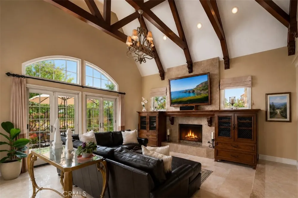 22187 Westcliff Mission Viejo, CA 92692