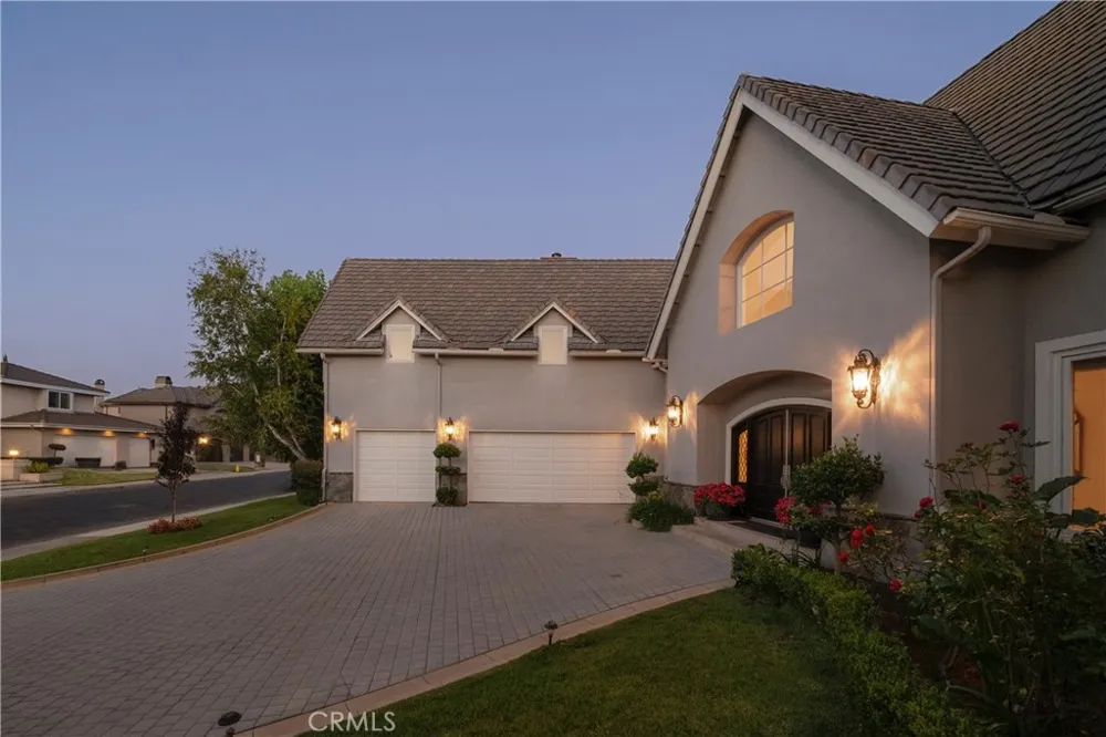 22187 Westcliff Mission Viejo, CA 92692