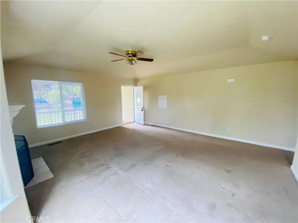 16506 Ridgecrest Hidden Valley Lake, CA 95467