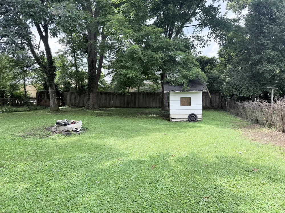 105 N Fowler Ave Hopkinsville, KY 42240