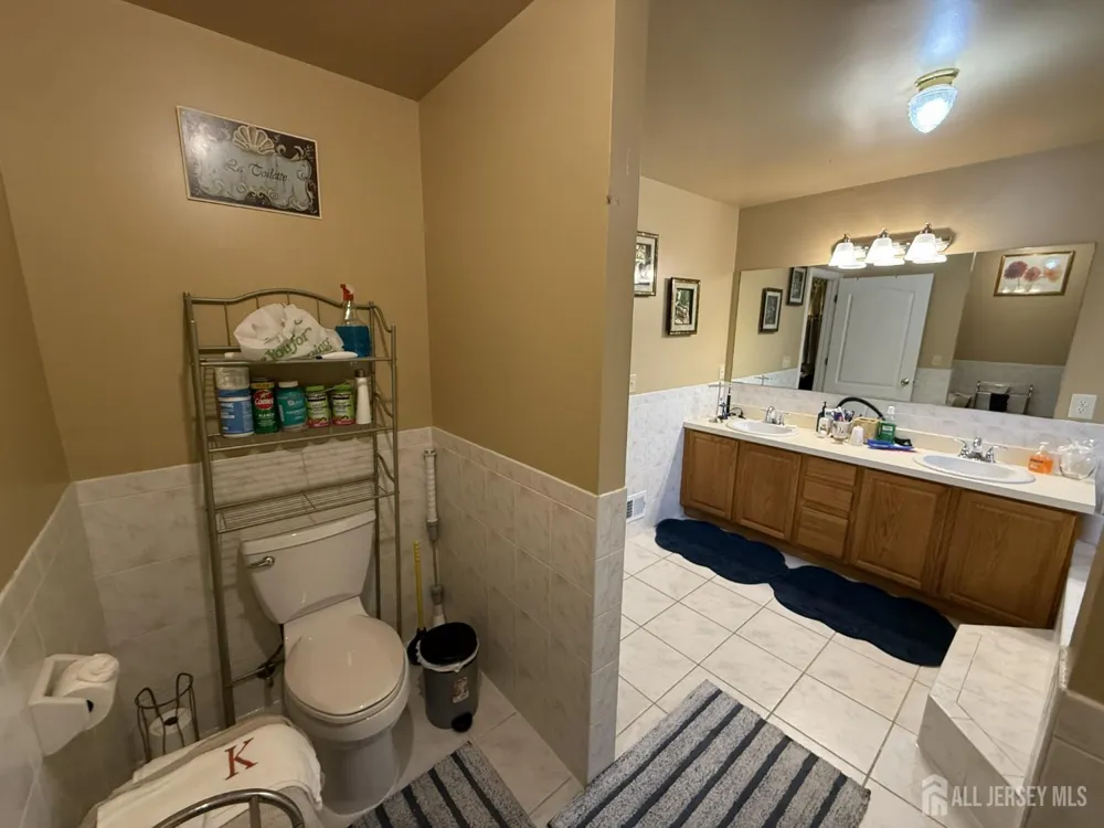 54 Madison Avenue Old Bridge, NJ 08857