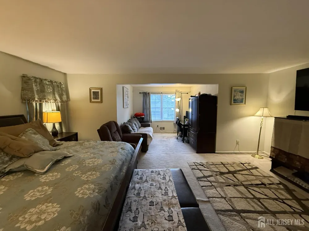 54 Madison Avenue Old Bridge, NJ 08857