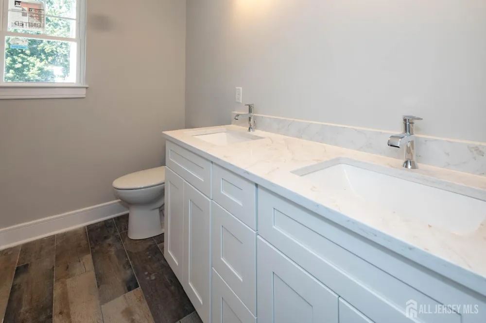 195 Greenwood Drive Old Bridge, NJ 08857