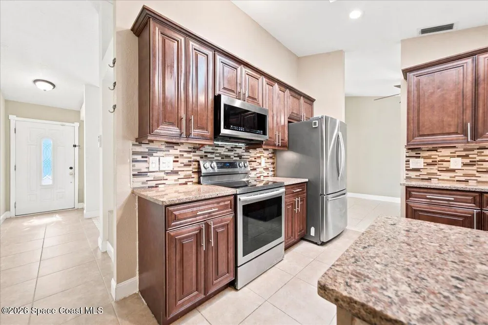 813 Emerald Way Rockledge, FL 32955