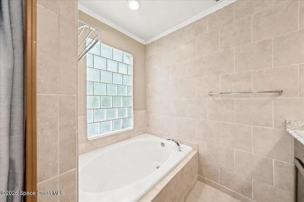 813 Emerald Way Rockledge, FL 32955