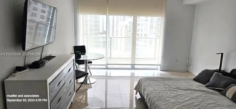 1300 Brickell Bay Dr #2112
