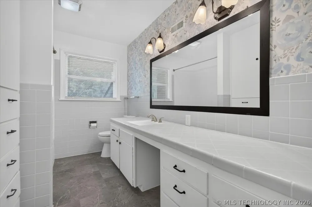 833 Winding Way Bartlesville, OK 74006