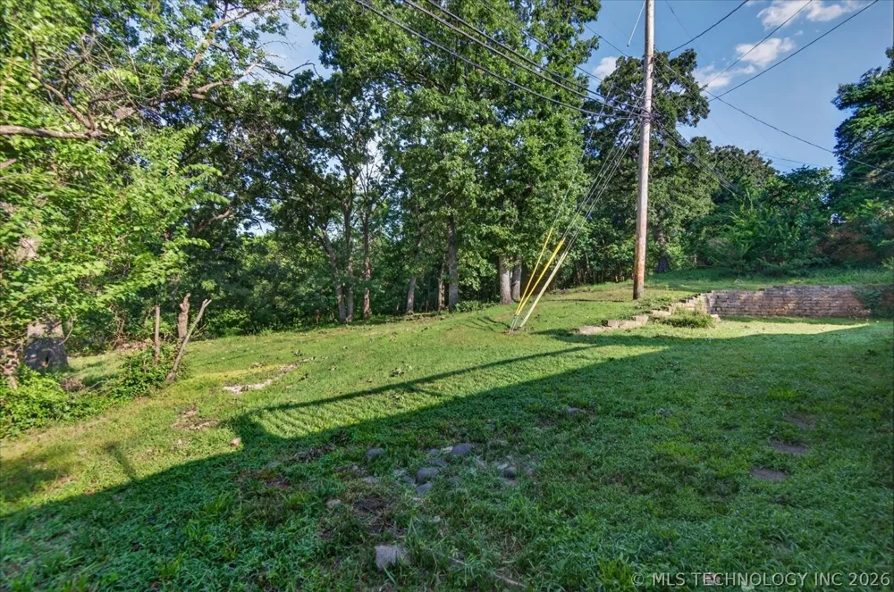 833 Winding Way Bartlesville, OK 74006