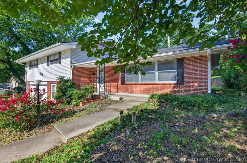 833 Winding Way Bartlesville, OK 74006