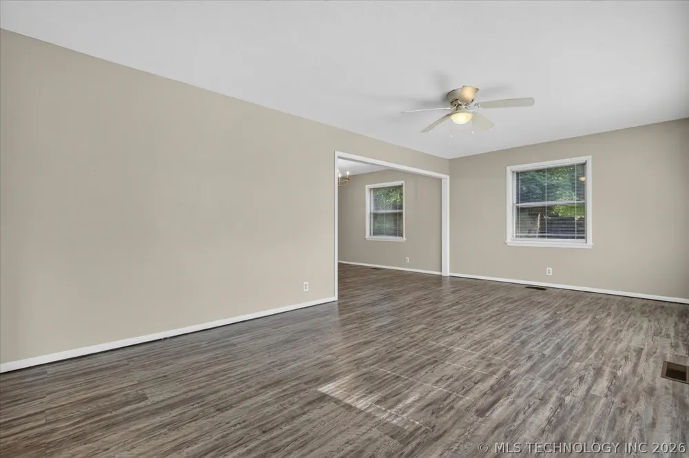 833 Winding Way Bartlesville, OK 74006