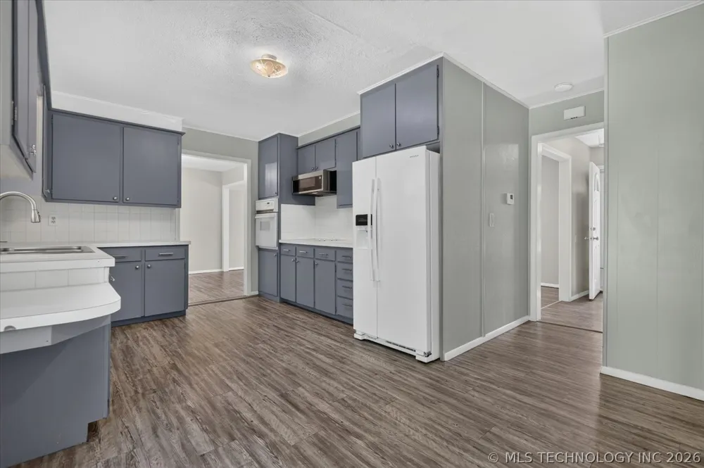 833 Winding Way Bartlesville, OK 74006