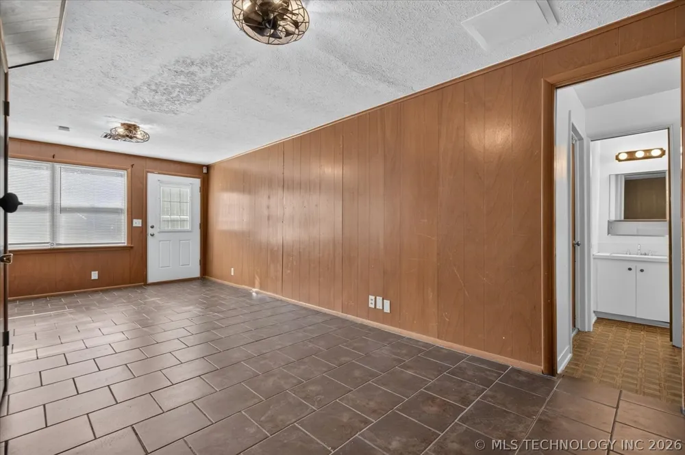 833 Winding Way Bartlesville, OK 74006