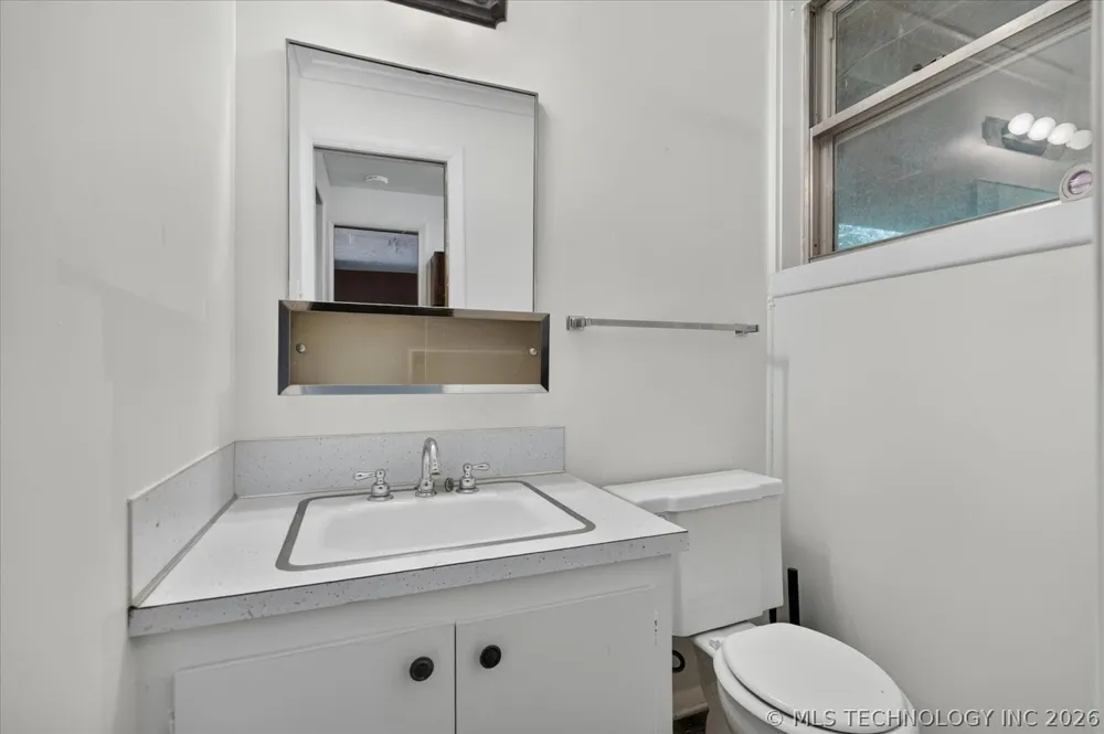 833 Winding Way Bartlesville, OK 74006