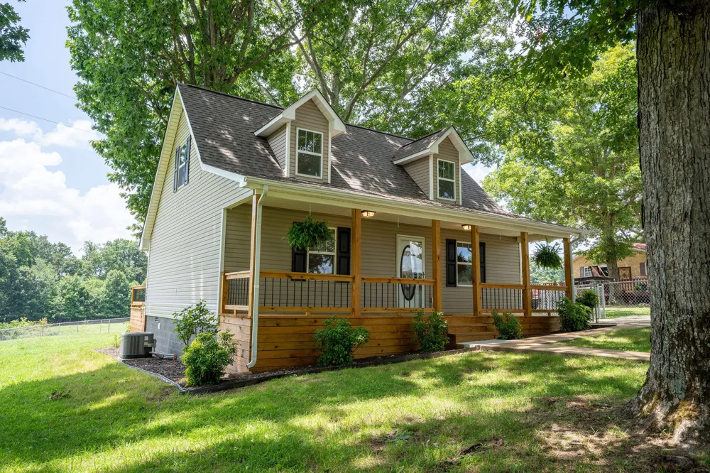 27 County Road 788 Ider, AL 35981