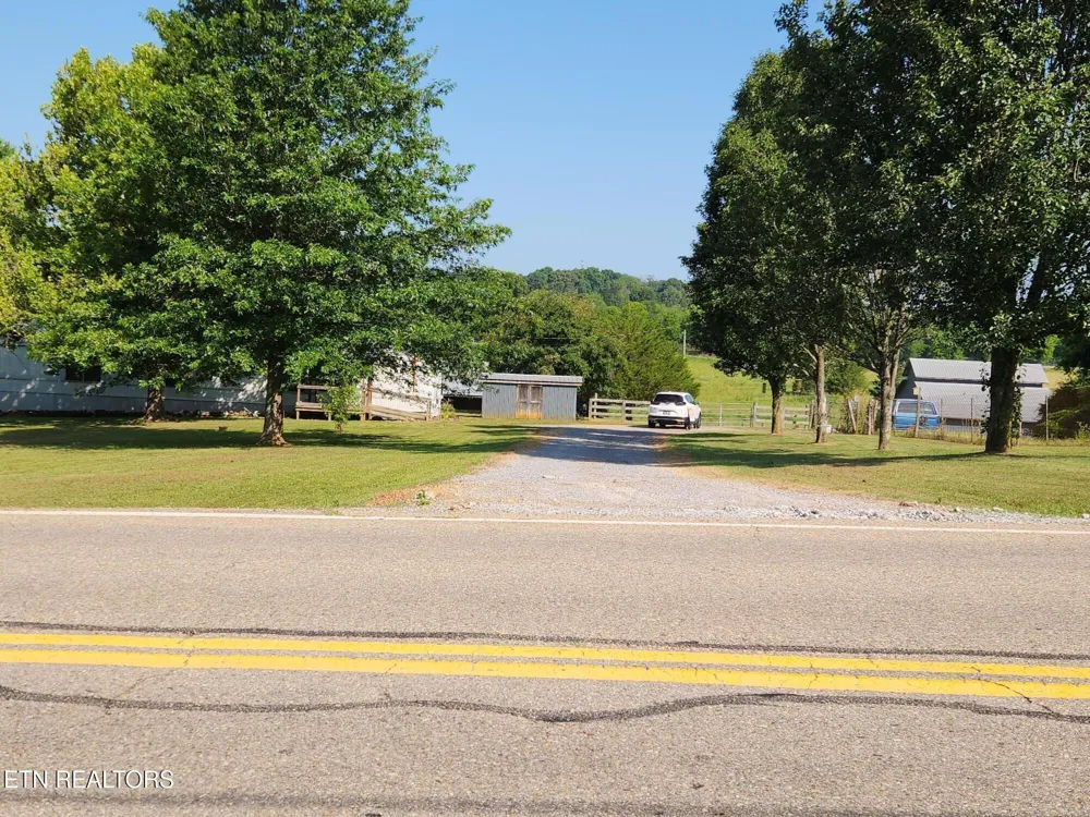 2738 Highway 39w Athens, TN 37303