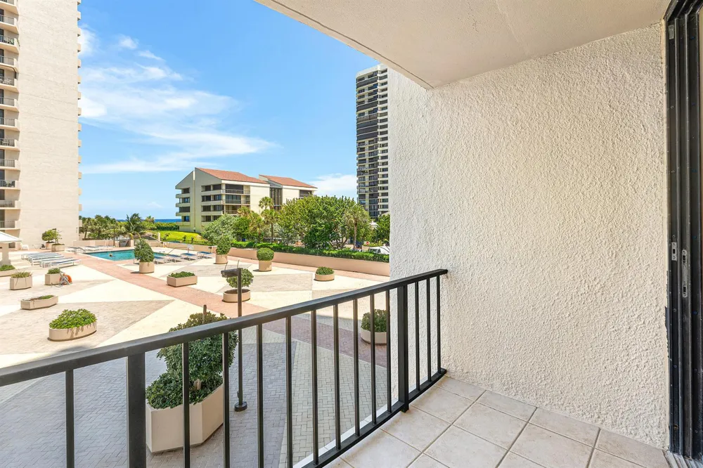 4200 Ocean Drive #2-201 Singer Island, FL 33404