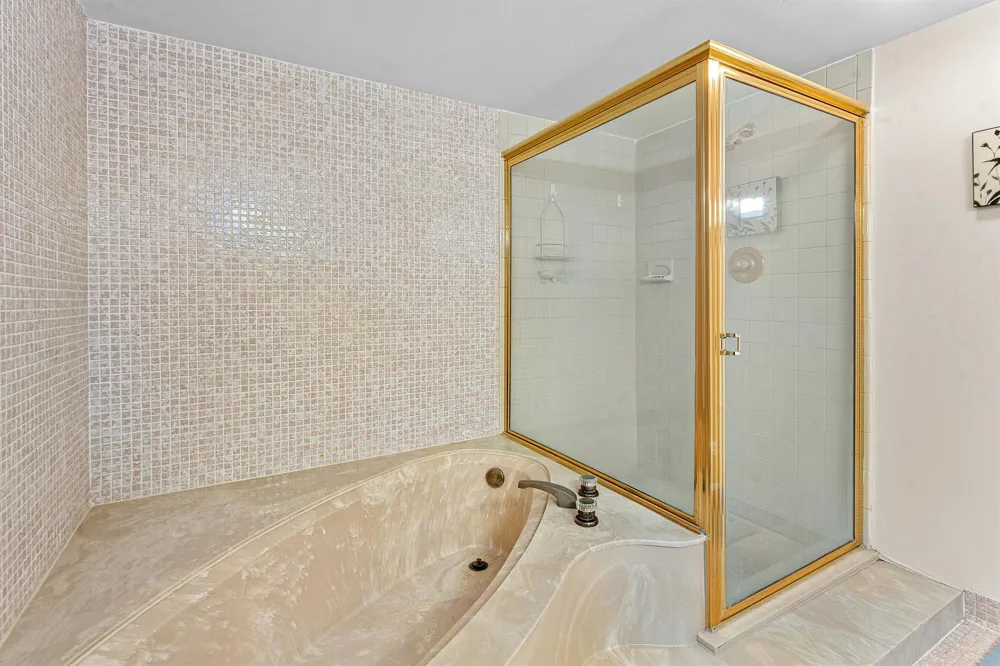 4200 Ocean Drive #2-201 Singer Island, FL 33404