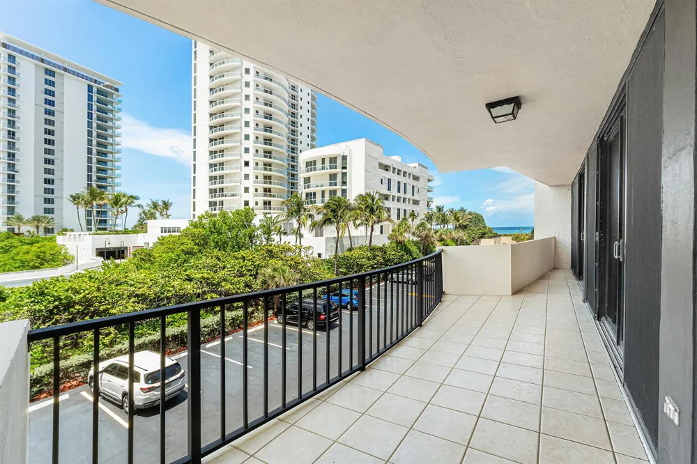 4200 Ocean Drive #2-201 Singer Island, FL 33404