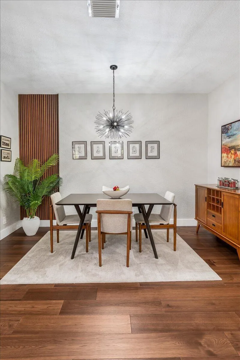 2802 Kinsington Circle #27-4 Weston, FL 33332