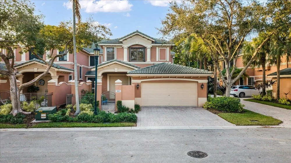 2802 Kinsington Circle #27-4 Weston, FL 33332