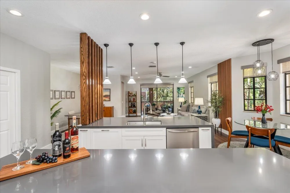 2802 Kinsington Circle #27-4 Weston, FL 33332