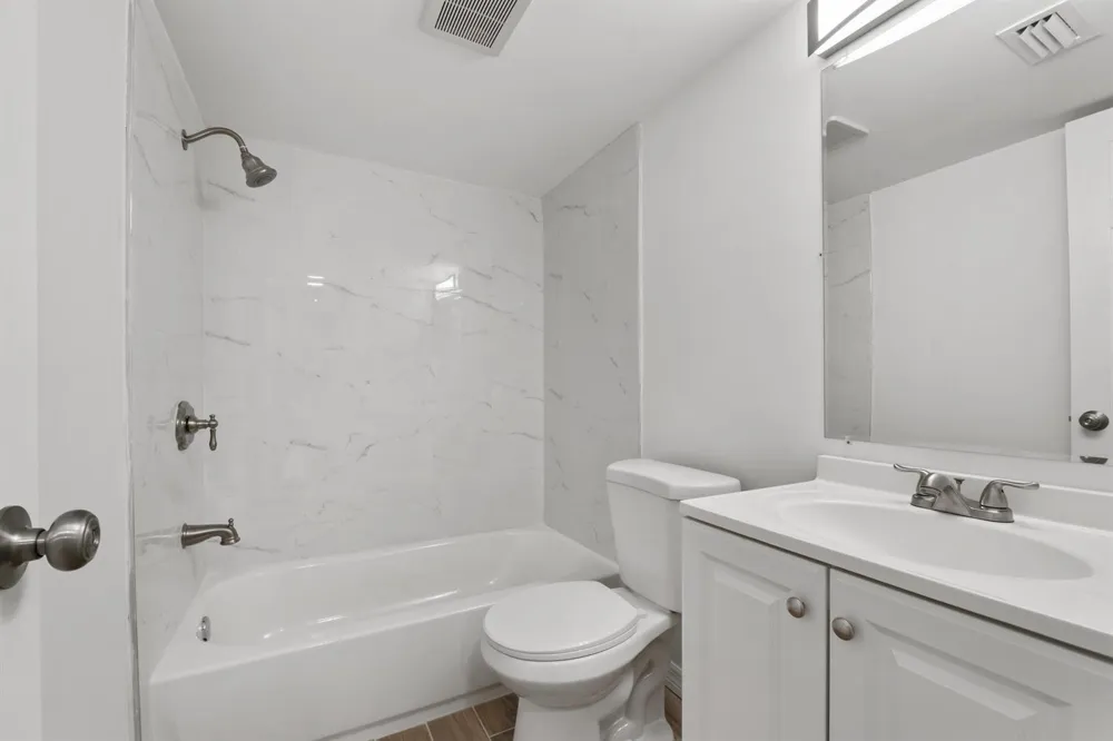 1301 Emerald Terrace #6 Fort Pierce, FL 34950
