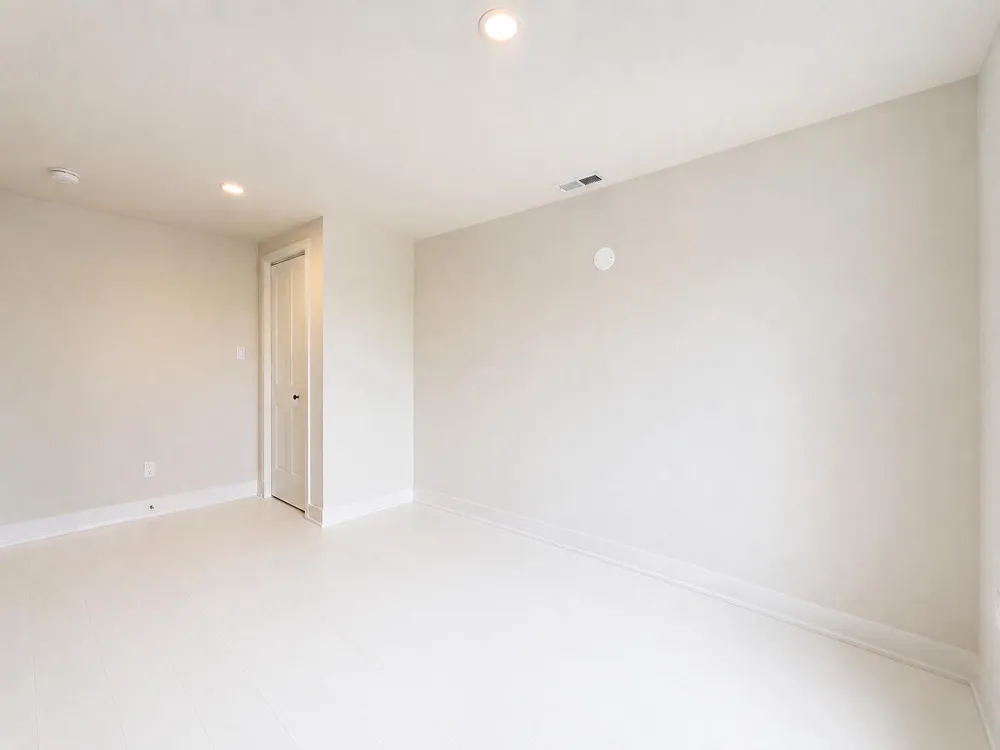 13 S Elm Street #2 Three Oaks, MI 49128