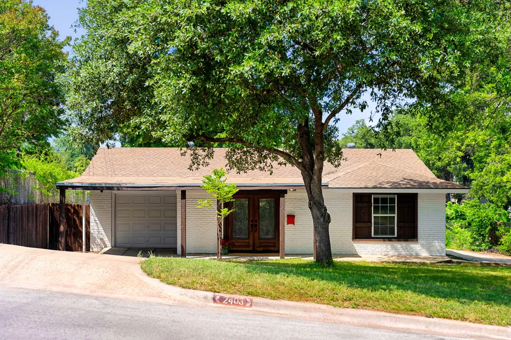 2403 Little John Lane Austin, TX 78704