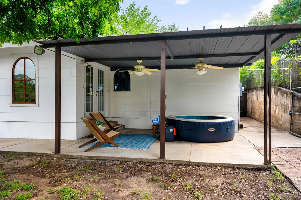 2403 Little John Lane Austin, TX 78704