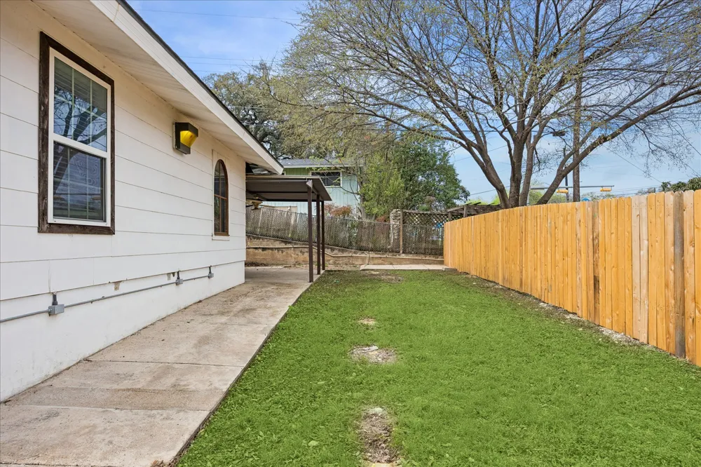 2403 Little John Lane Austin, TX 78704