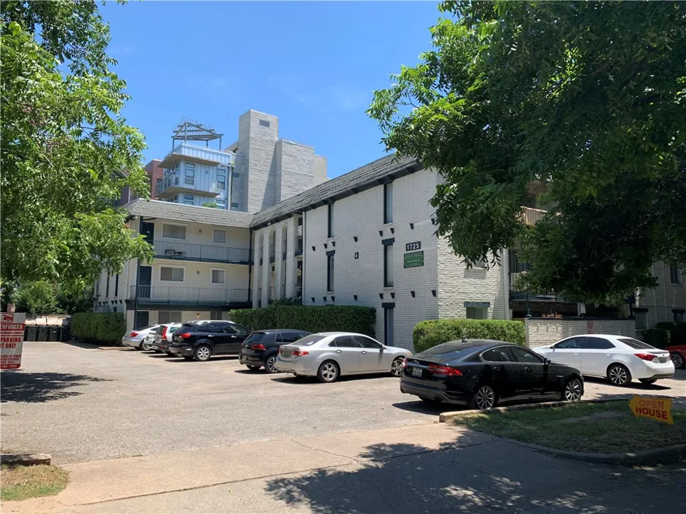 1725 Toomey Rd Road #302 Austin, TX 78704