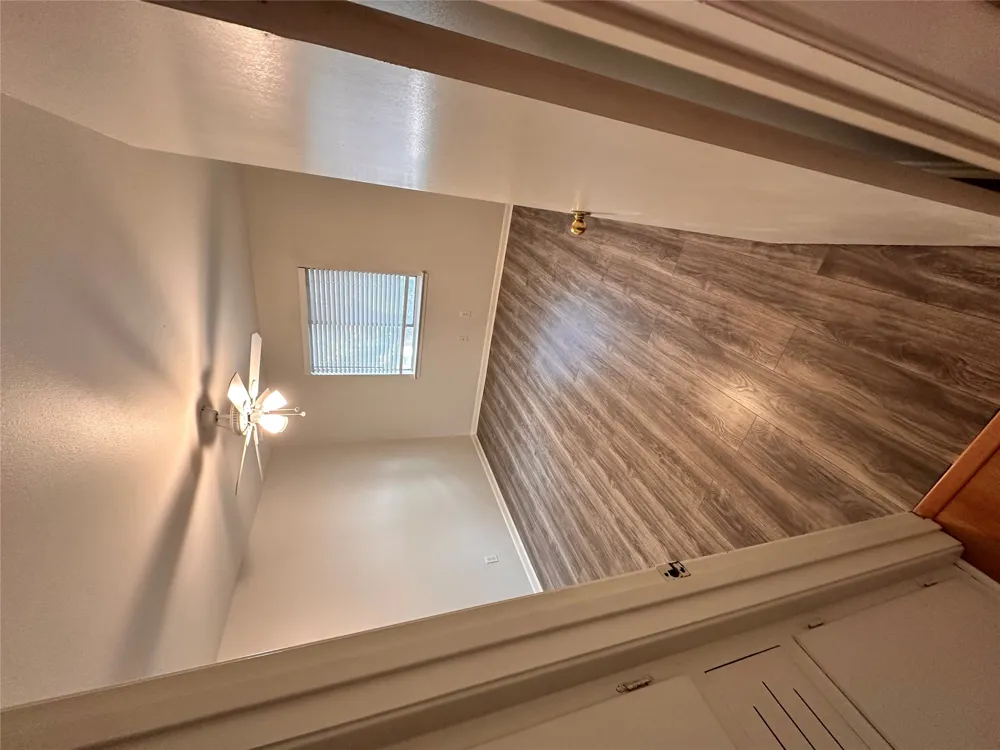1725 Toomey Rd Road #302 Austin, TX 78704