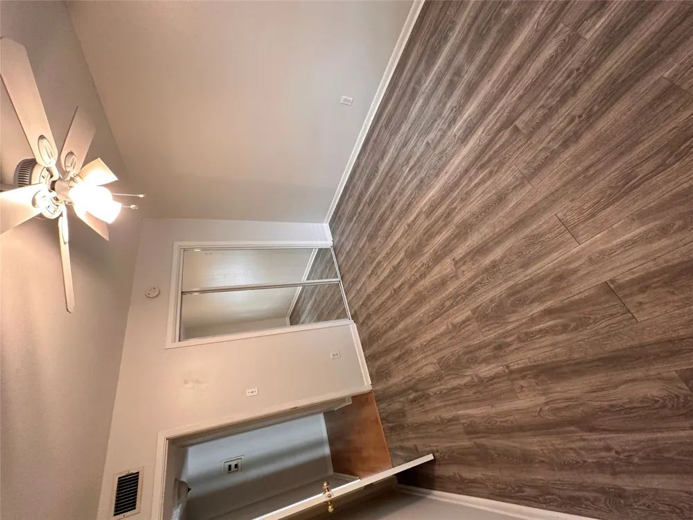 1725 Toomey Rd Road #302 Austin, TX 78704