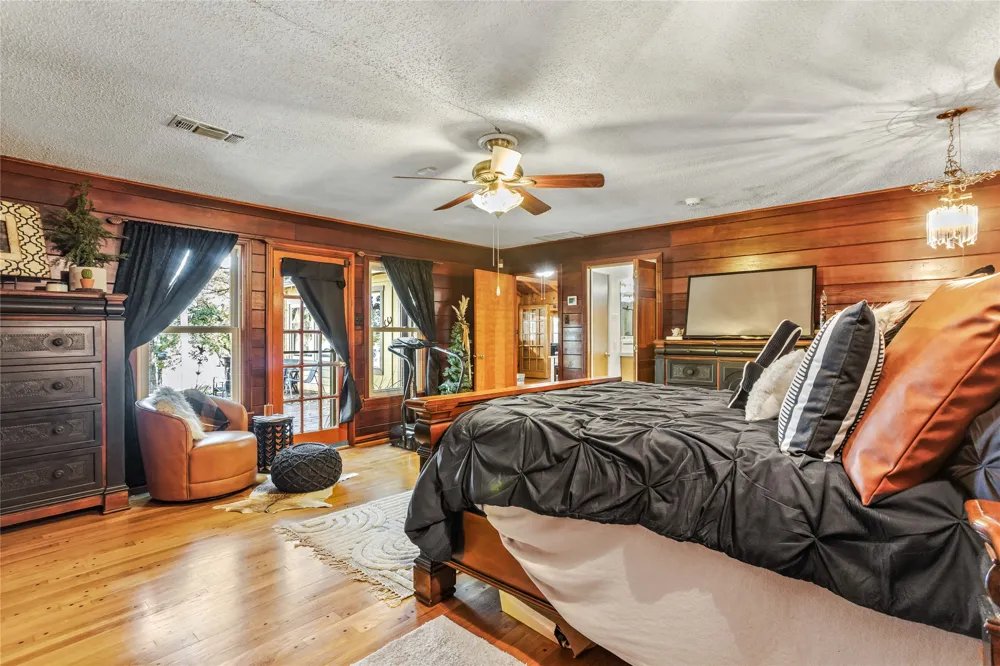 916 Kimbrough Road Azle, TX 76020