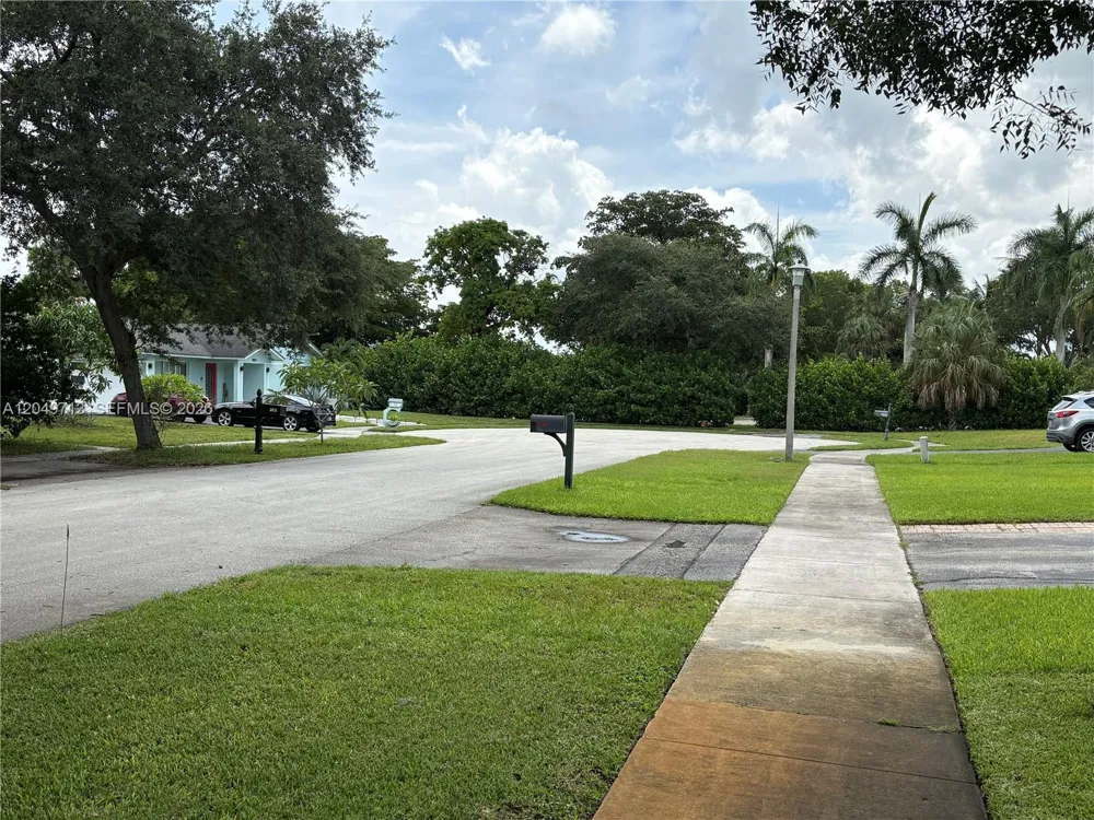 11866 SW 59th Ct Cooper City, FL 33330