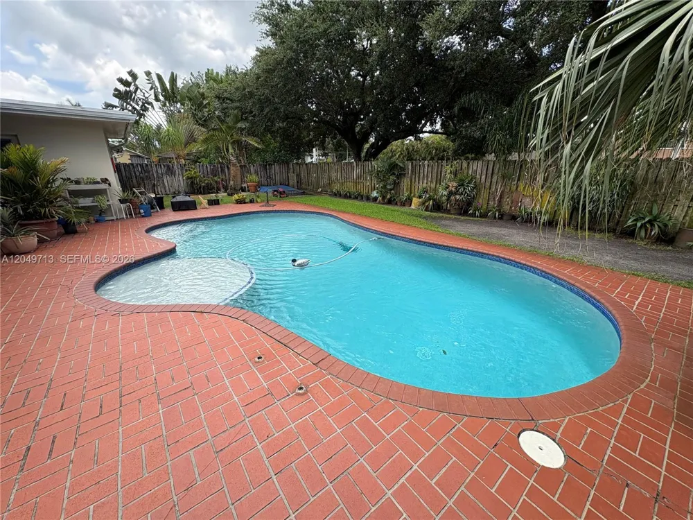 11866 SW 59th Ct Cooper City, FL 33330