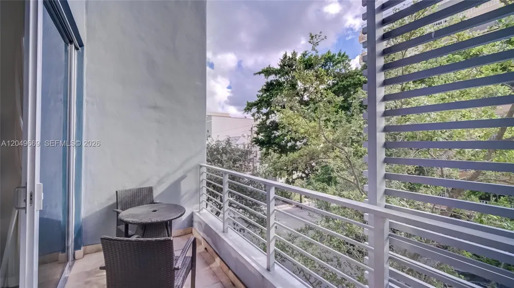 3339 Virginia St #323 Miami, FL 33133