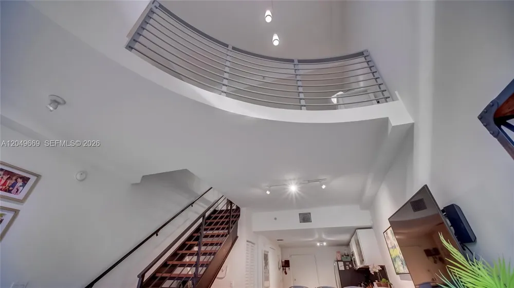 3339 Virginia St #323 Miami, FL 33133