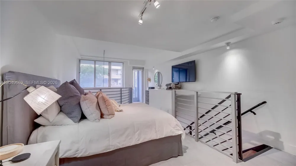 3339 Virginia St #323 Miami, FL 33133