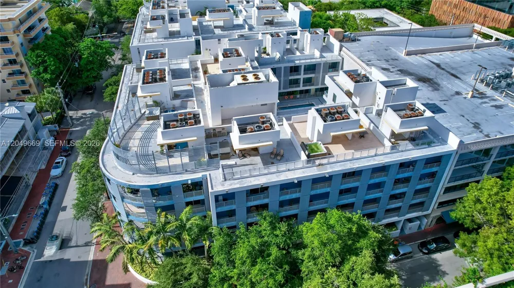 3339 Virginia St #323 Miami, FL 33133