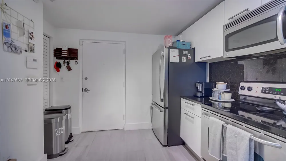 3339 Virginia St #323 Miami, FL 33133