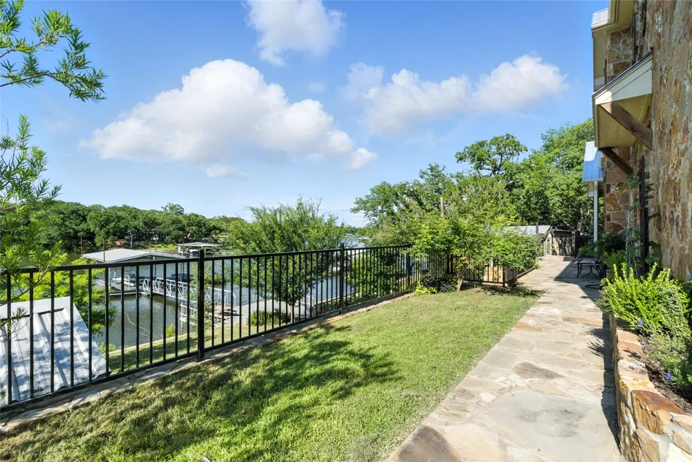 216 Private Road 1735 Chico, TX 76431