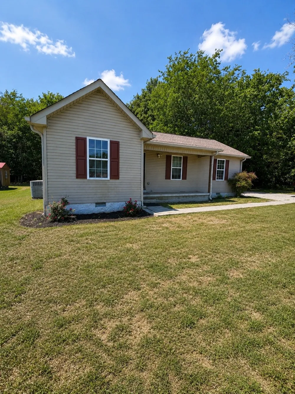 27 Winding Hills Ln Gordonsville, TN 38563